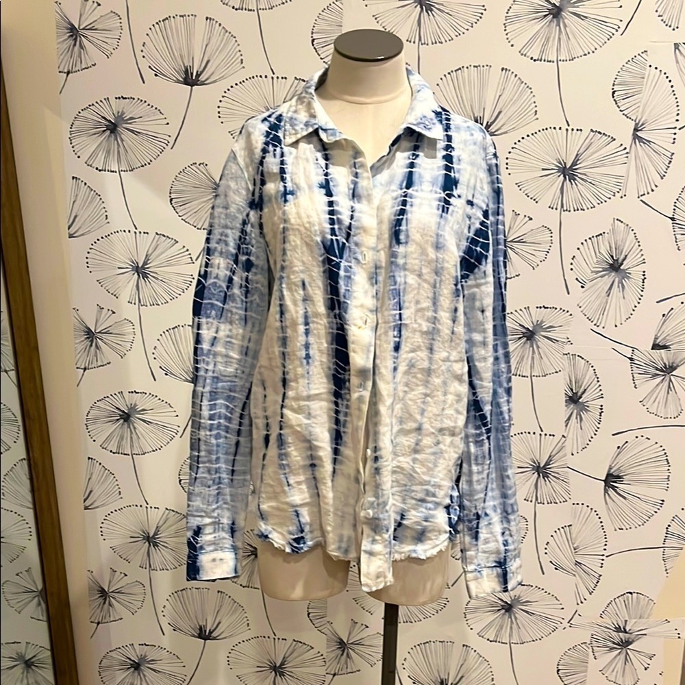 Bella Dahl M Blue and White Tie-Dye Button-Up Shirt linen